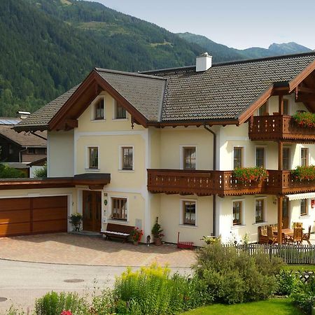 Gaestehaus Brigitte Радштадт Экстерьер фото